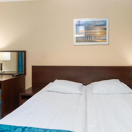Aquabaltic Apartments Aquarius Kolobrzeg Bagian luar foto
