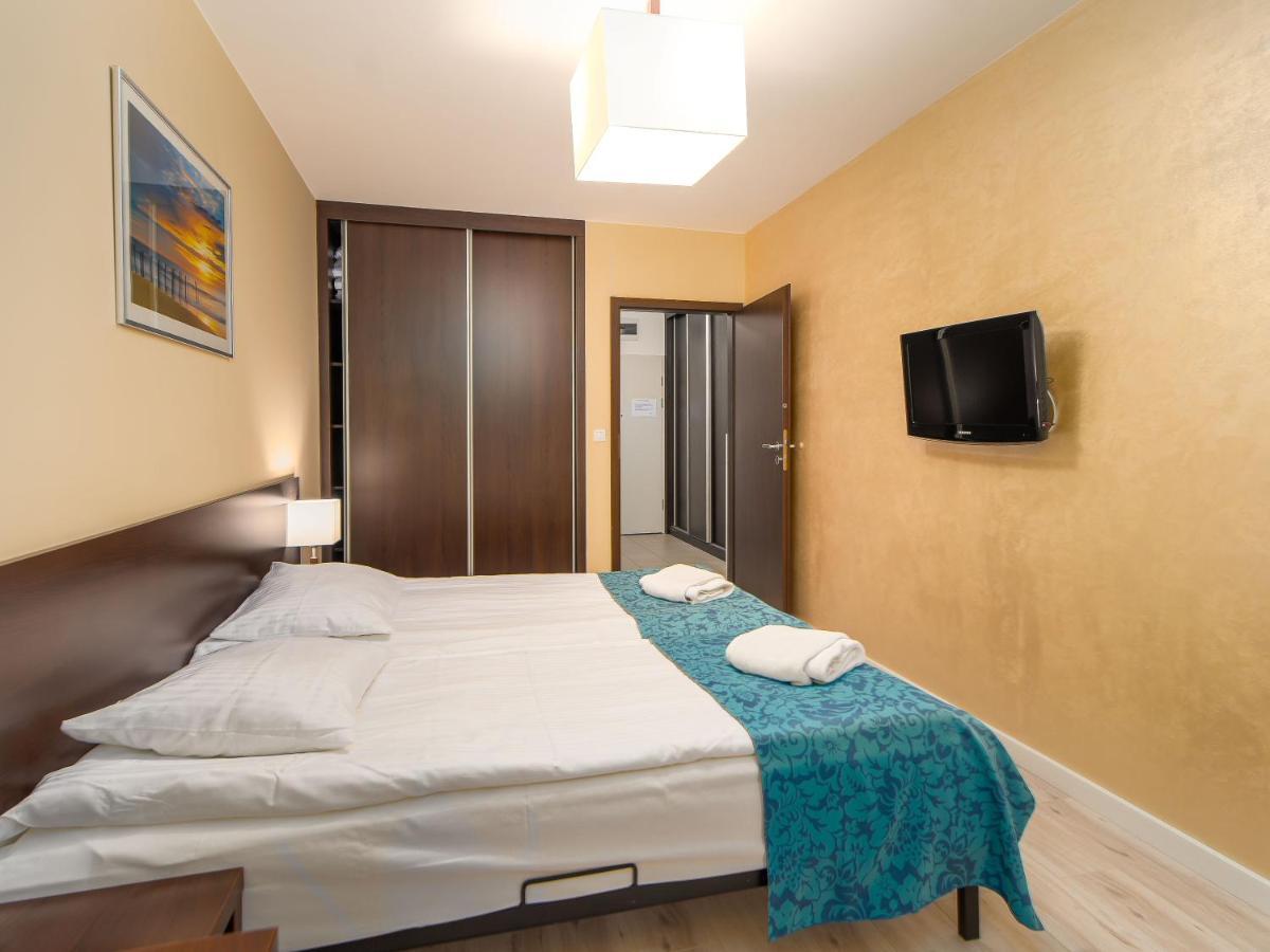 Aquabaltic Apartments Aquarius Kolobrzeg Bagian luar foto